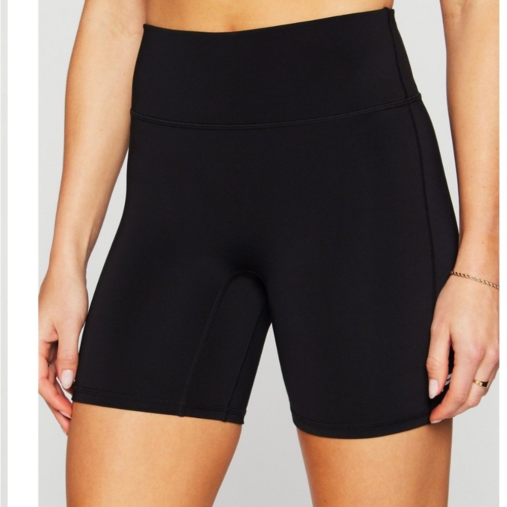 Fabletics biker shorts - S